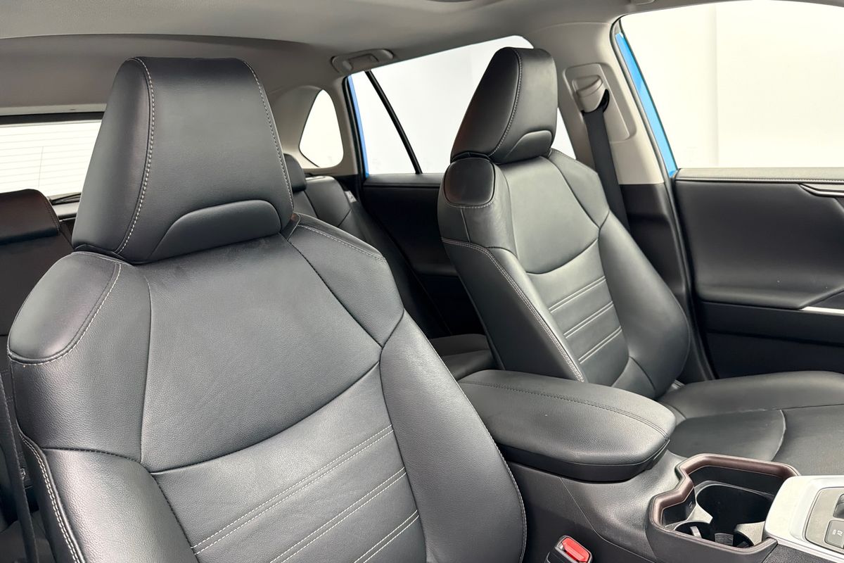 2021 Toyota RAV4 Cruiser AXAH52R
