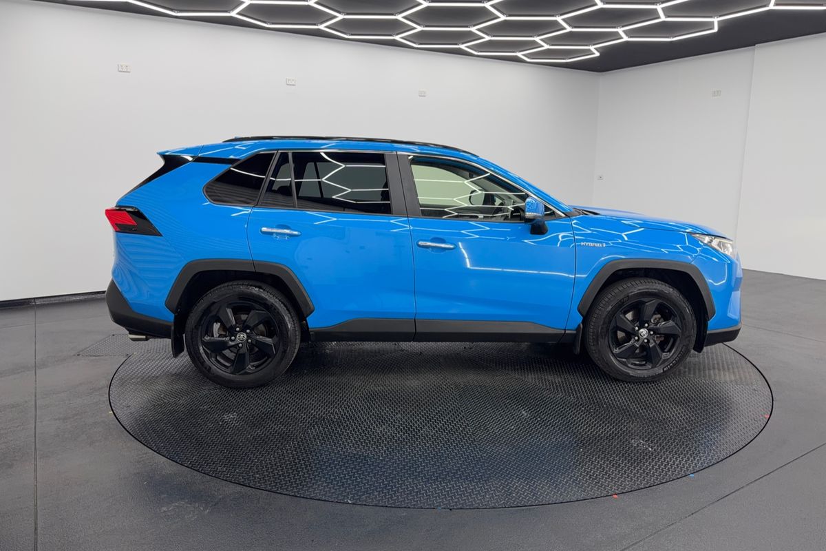 2021 Toyota RAV4 Cruiser AXAH52R