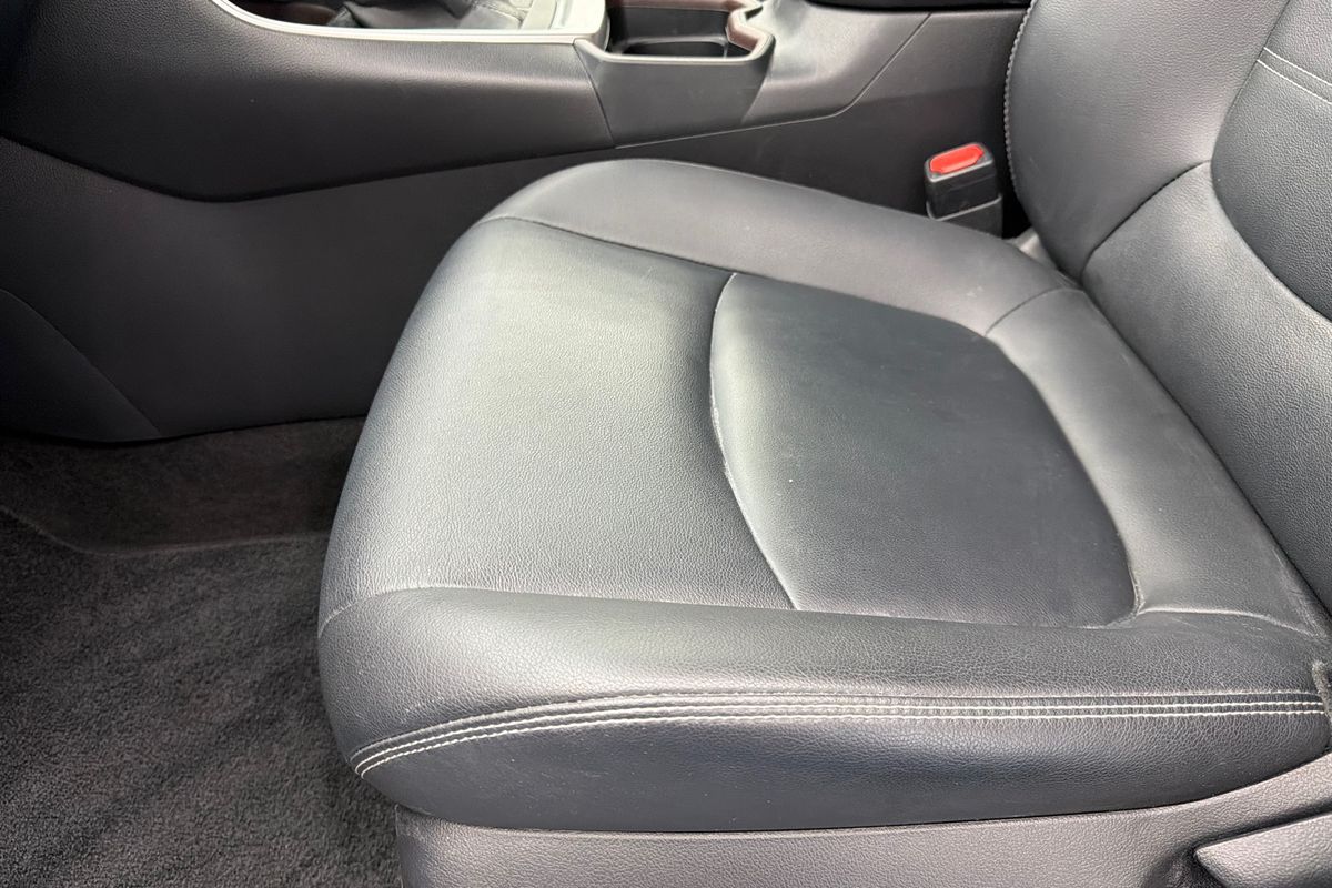 2021 Toyota RAV4 Cruiser AXAH52R