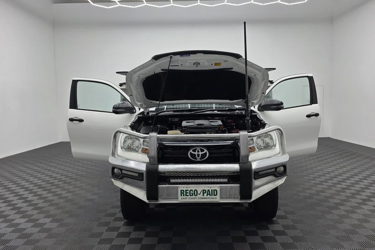 2019 Toyota Hilux SR GUN126R 4X4 image 16