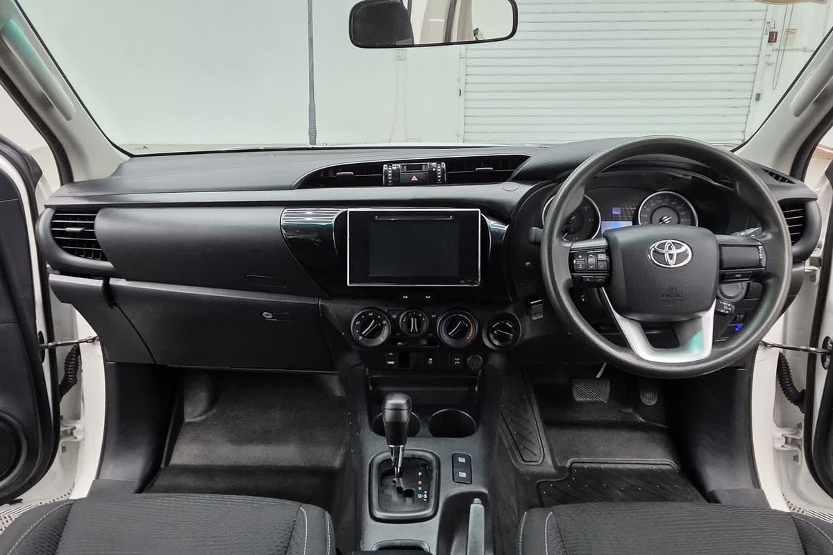 2019 Toyota Hilux SR GUN126R 4X4 image 23