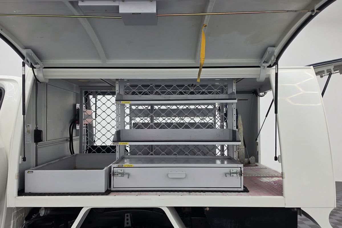 2019 Toyota Hilux SR GUN126R 4X4 image 31