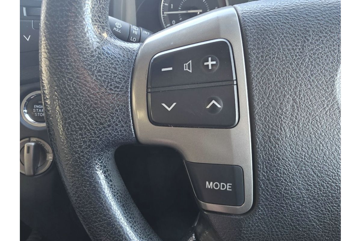 2009 Toyota Landcruiser GXL VDJ200R image 26