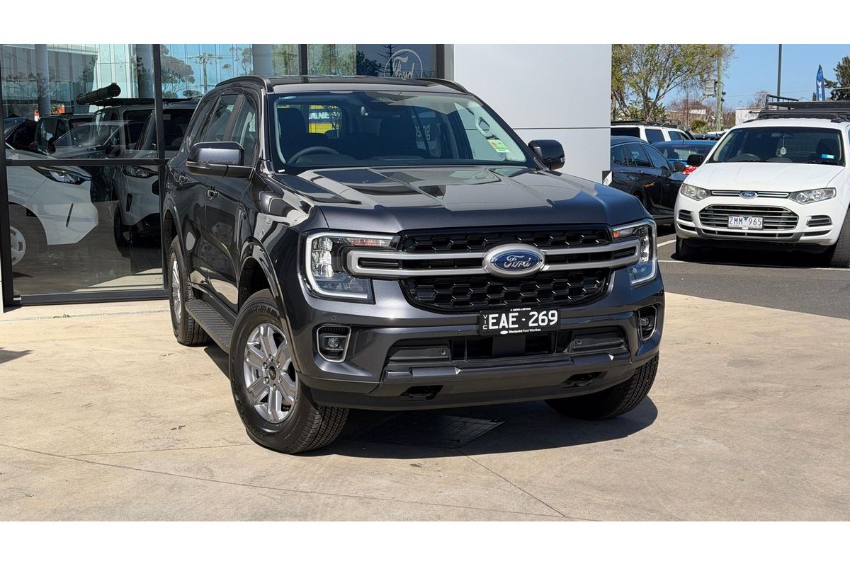 2025 Ford Everest Ambiente 2.0L