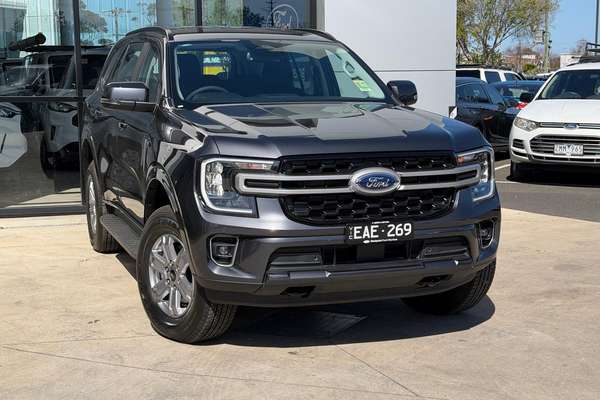 2025 Ford Everest Ambiente 2.0L