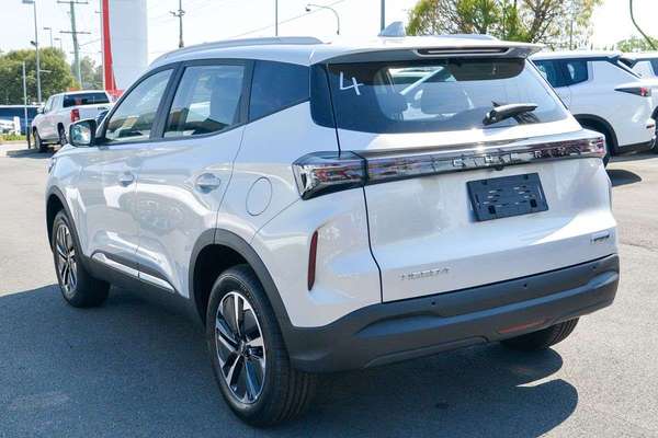 2026 Chery Tiggo 4 Hybrid Urban thumb-5