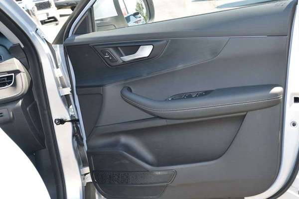 2026 Chery Tiggo 4 Hybrid Urban thumb-15