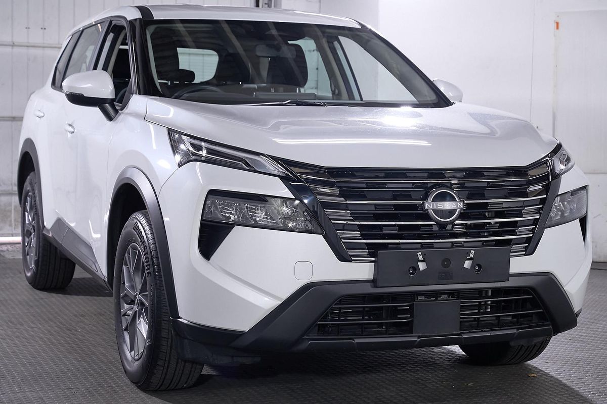 2026 Nissan X-TRAIL ST T33