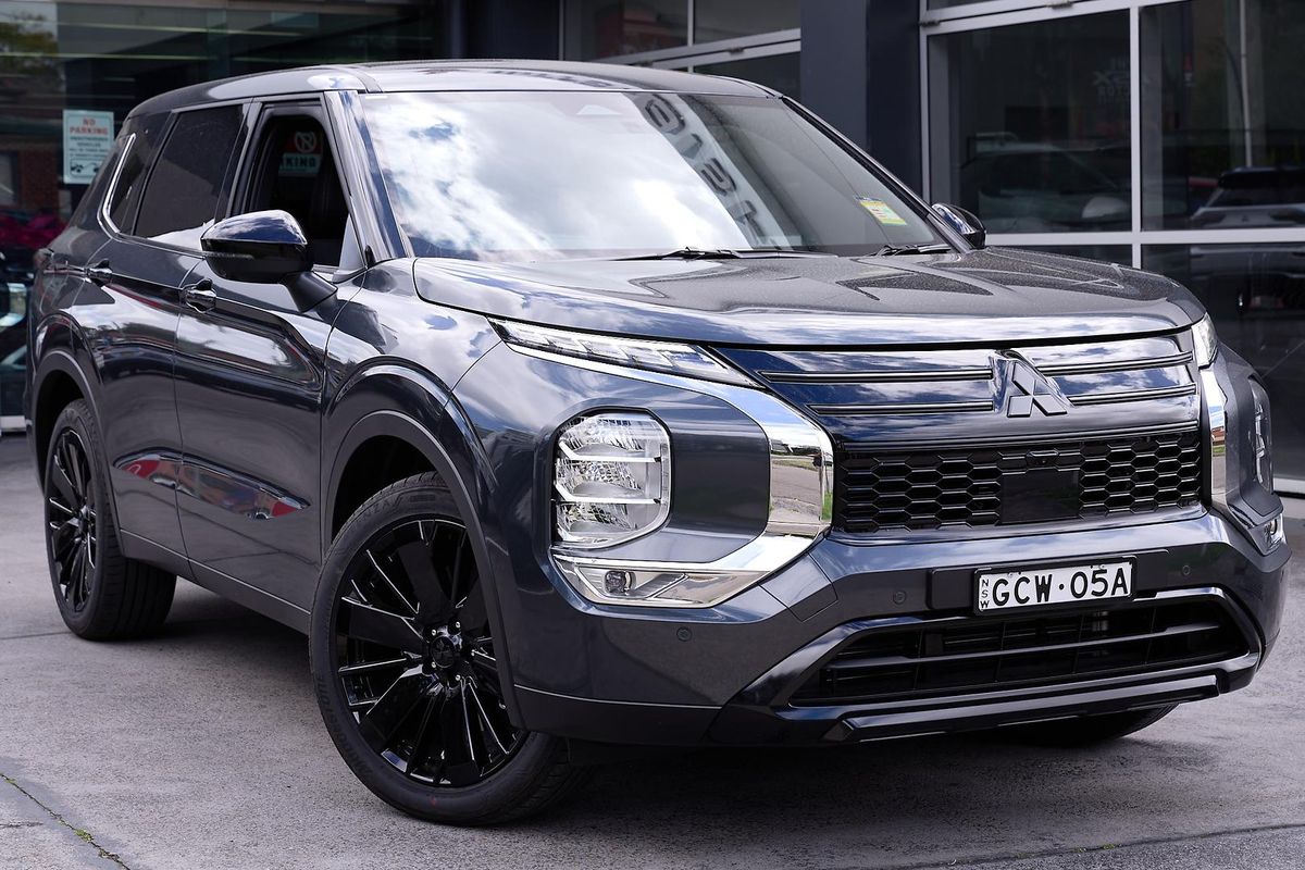 2026 Mitsubishi Outlander Black Edition ZM