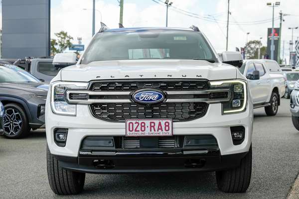 2026 Ford Everest Platinum 3.0L thumb-2
