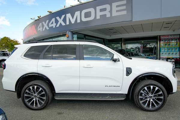 2026 Ford Everest Platinum 3.0L thumb-3