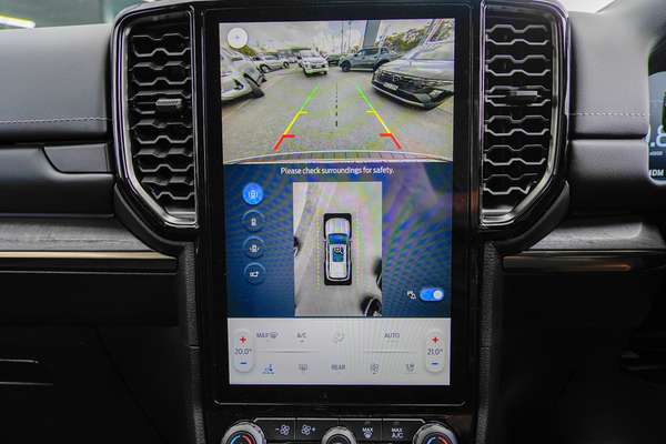 2026 Ford Everest Platinum 3.0L thumb-14
