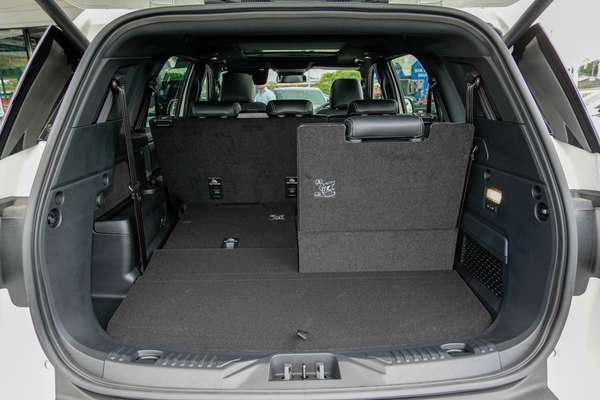 2026 Ford Everest Platinum 3.0L thumb-20
