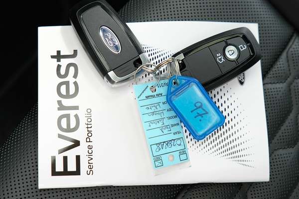 2026 Ford Everest Platinum 3.0L thumb-22