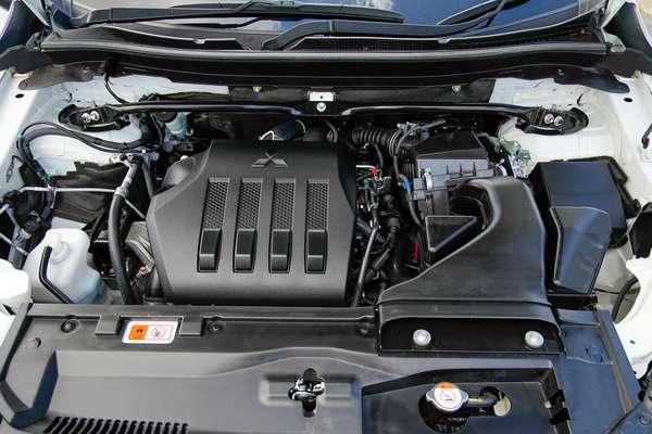 2023 Mitsubishi Eclipse Cross LS YB thumb-7