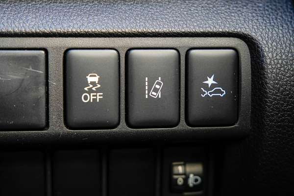 2023 Mitsubishi Eclipse Cross LS YB thumb-15