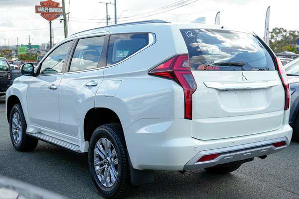 2022 Mitsubishi Pajero Sport GLX QF thumb-4