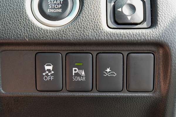 2022 Mitsubishi Pajero Sport GLX QF thumb-14