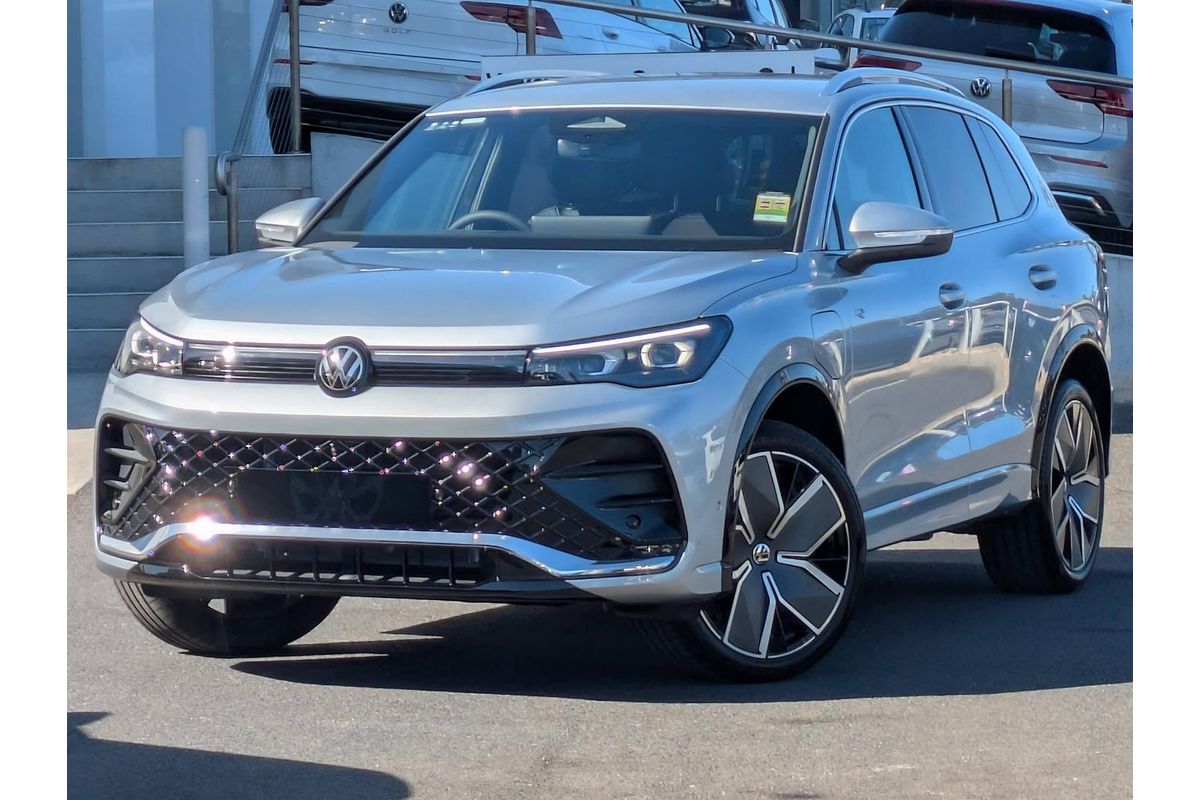 2026 Volkswagen Tiguan 200TSI eHybrid R-Line CT