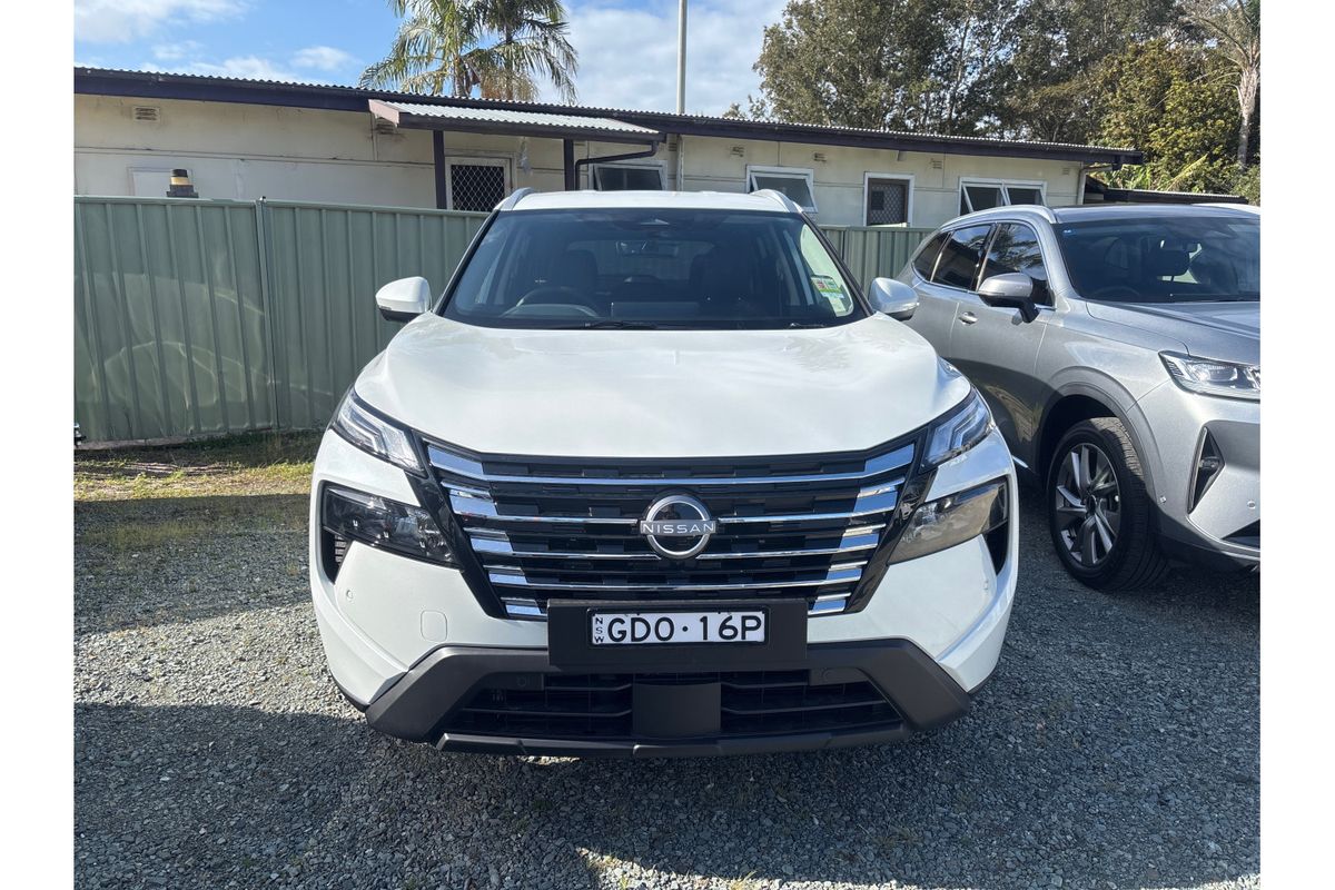 2025 Nissan X-TRAIL ST-L T33
