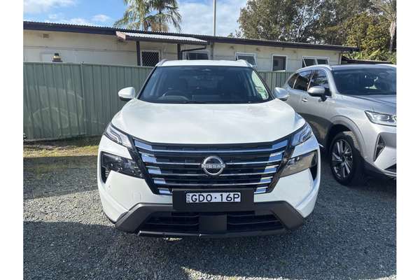 2025 Nissan X-TRAIL ST-L T33
