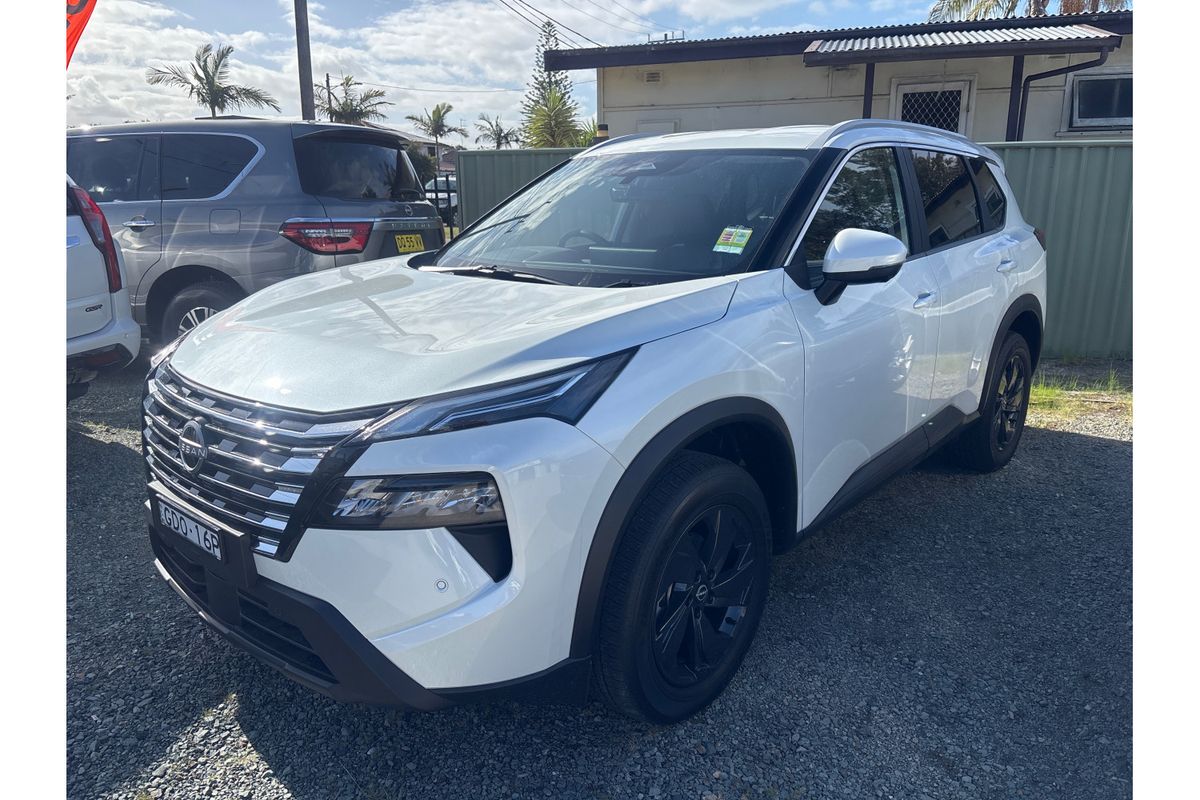 2025 Nissan X-TRAIL ST-L T33