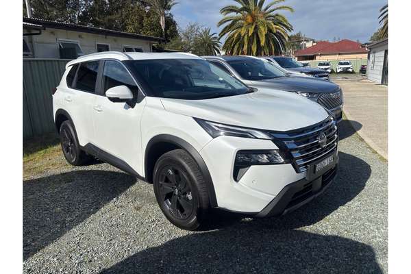 2025 Nissan X-TRAIL ST-L T33