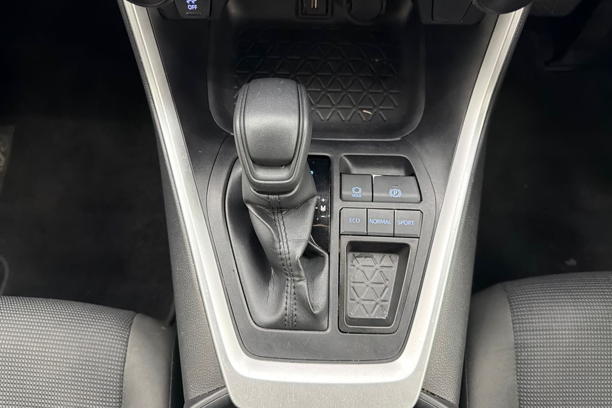 2021 Toyota RAV4 GX MXAA52R