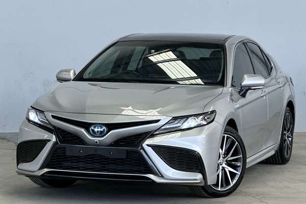 2024 Toyota Camry SL AXVH70R