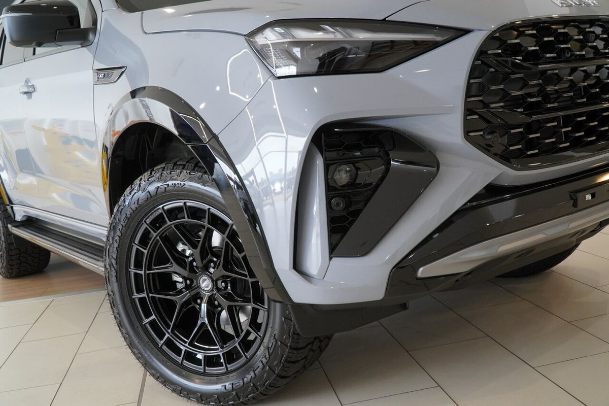 2026 Isuzu MU-X X-TERRAIN