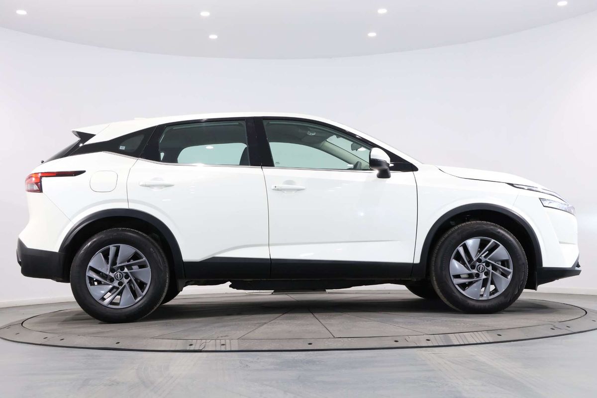 2024 Nissan QASHQAI ST J12
