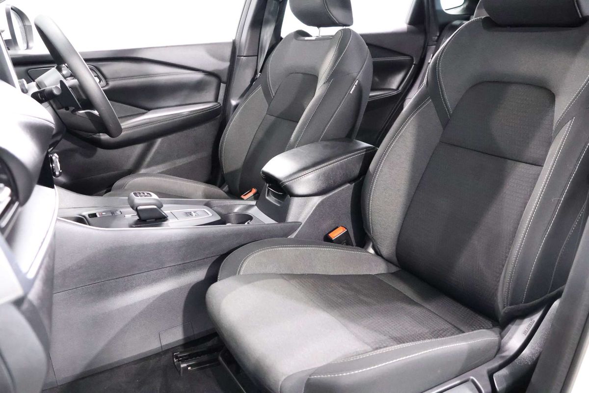 2024 Nissan QASHQAI ST J12