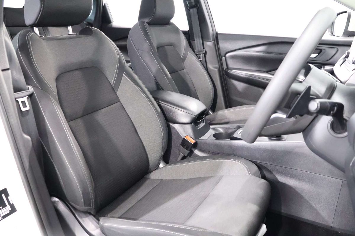 2024 Nissan QASHQAI ST J12