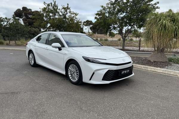 2025 Toyota Camry Ascent AXVH80R