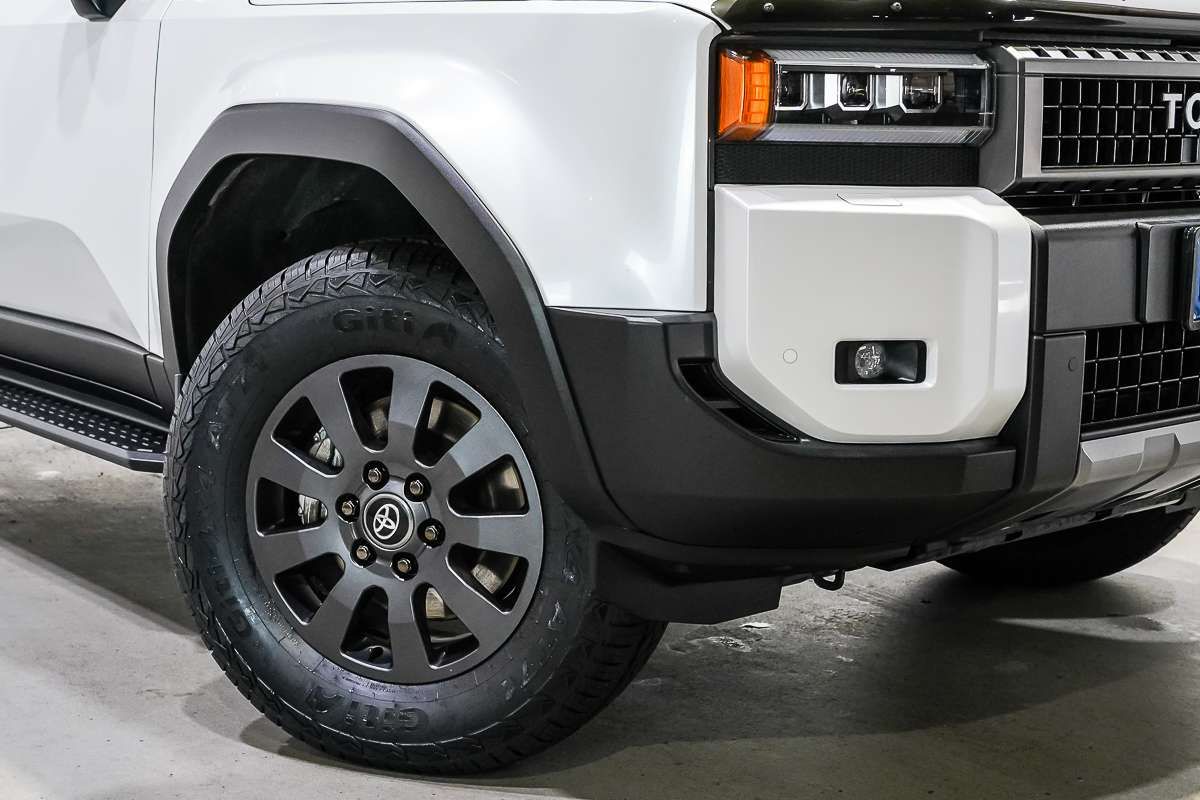 2024 Toyota Landcruiser Prado Altitude GDJ251R