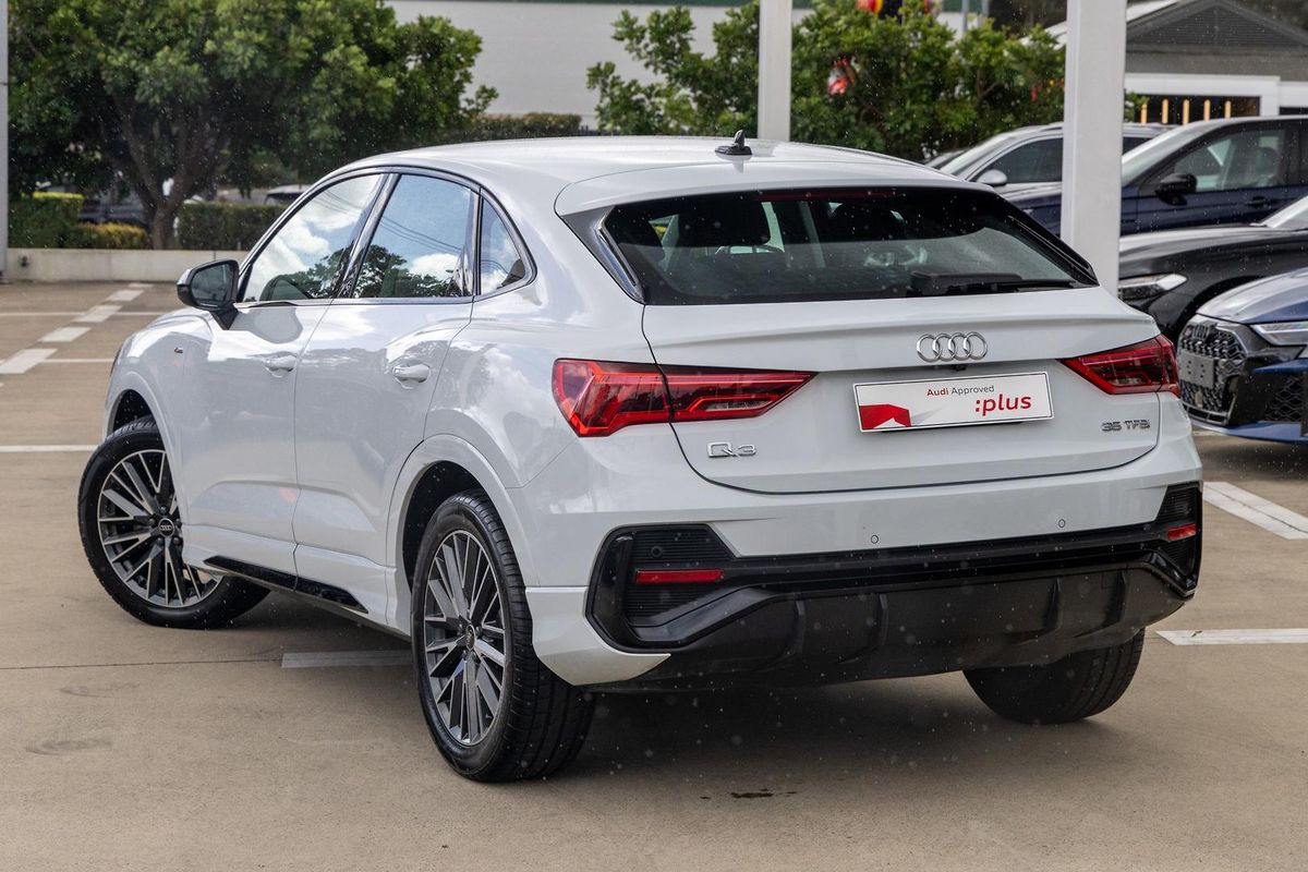 2022 Audi Q3 35 TFSI S line F3