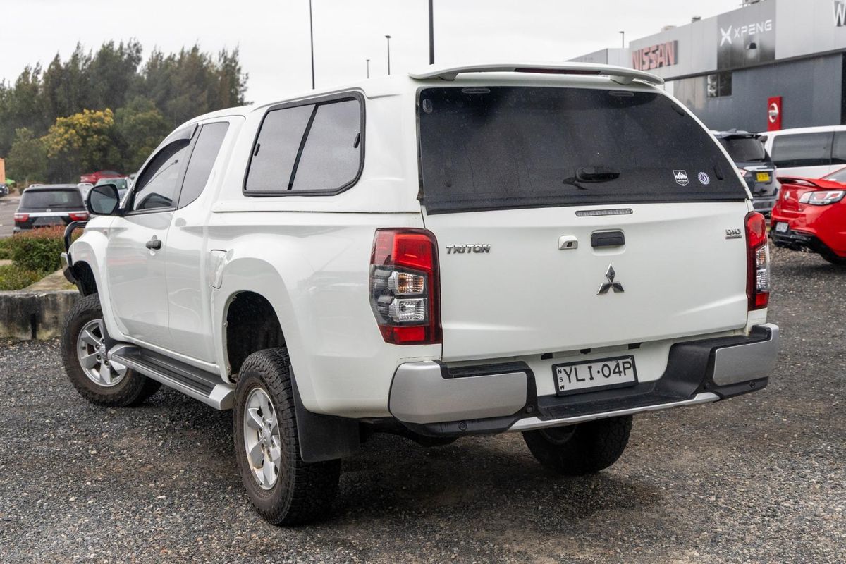 2021 Mitsubishi Triton GLX+ MR 4X4
