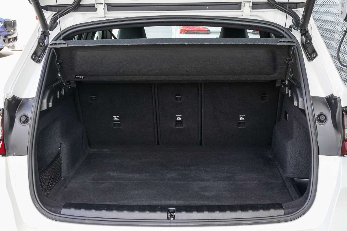 2023 BMW iX1 xDrive30 xLine U11