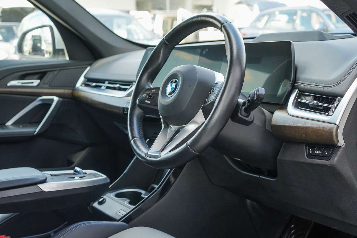 2023 BMW iX1 xDrive30 xLine U11