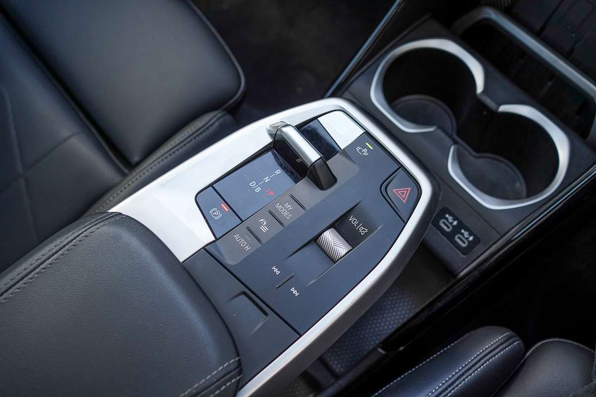 2023 BMW iX1 xDrive30 xLine U11
