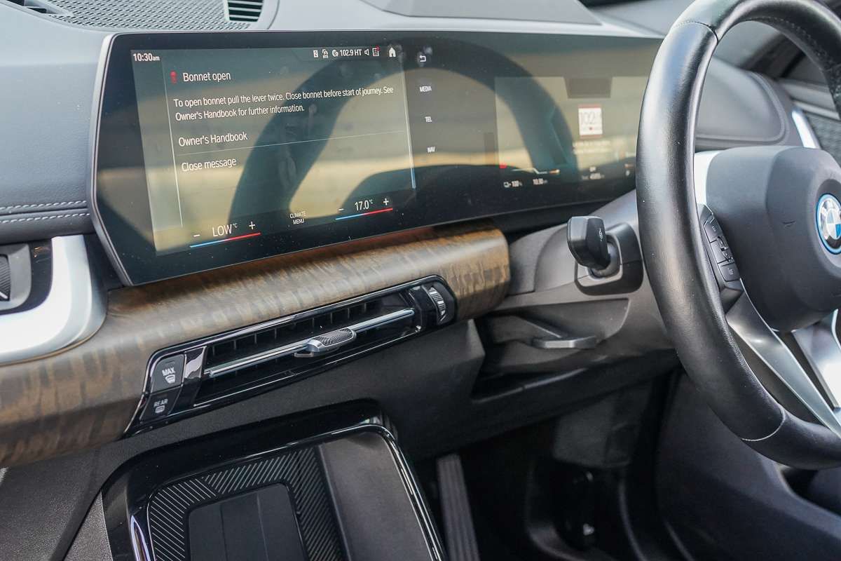 2023 BMW iX1 xDrive30 xLine U11