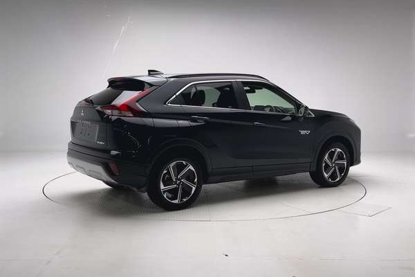 2023 Mitsubishi Eclipse Cross PHEV XLS YB thumb-2