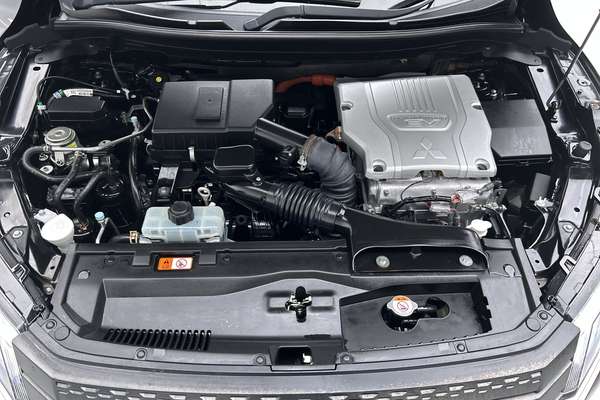 2023 Mitsubishi Eclipse Cross PHEV XLS YB thumb-10