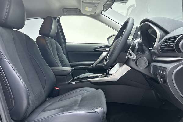 2023 Mitsubishi Eclipse Cross PHEV XLS YB thumb-12