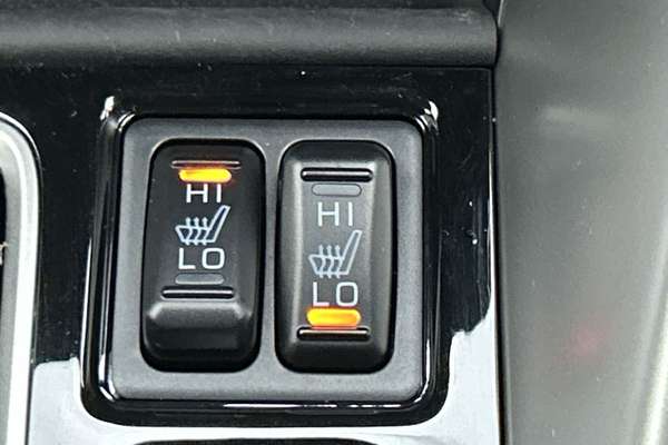 2023 Mitsubishi Eclipse Cross PHEV XLS YB thumb-16