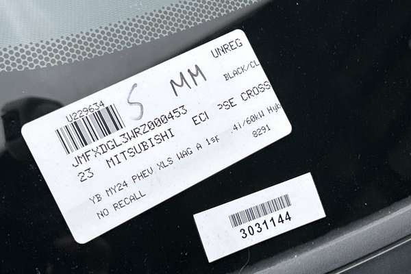 2023 Mitsubishi Eclipse Cross PHEV XLS YB thumb-23