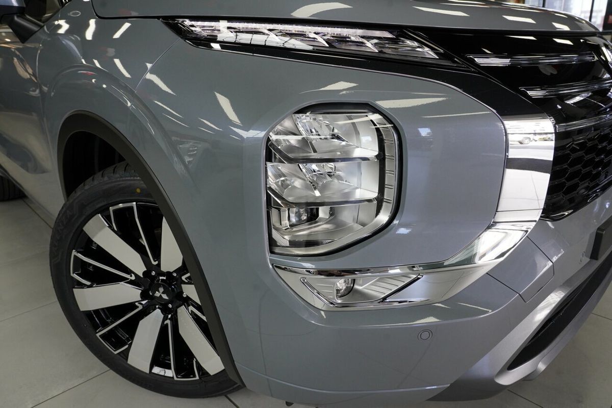 2026 Mitsubishi Outlander Exceed ZM