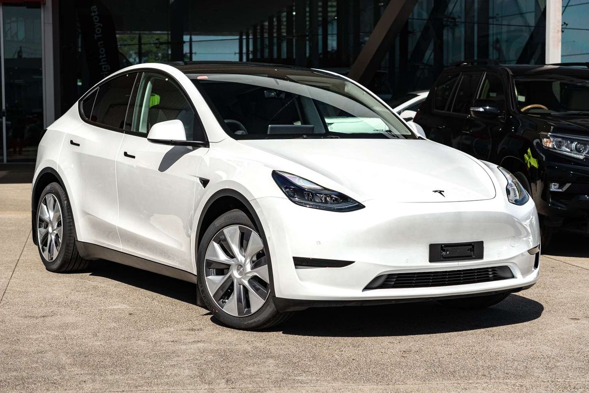 2022 Tesla Model Y Rear-Wheel Drive