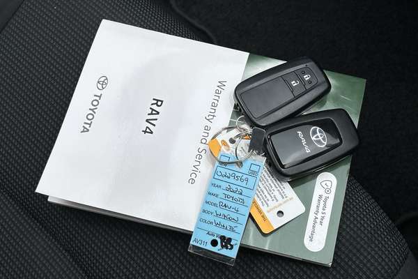 2022 Toyota RAV4 GX AXAH52R thumb-22