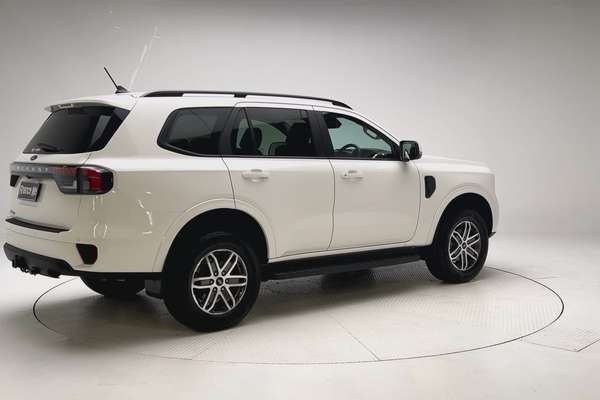 2025 Ford Everest Trend 2.0L thumb-7